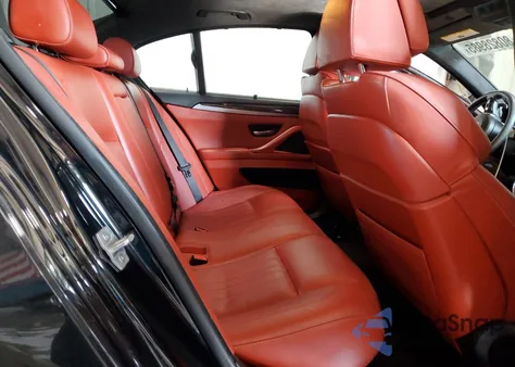 2015 BMW M5 from USA, damaged, VIN WBSFV9C55FD594702